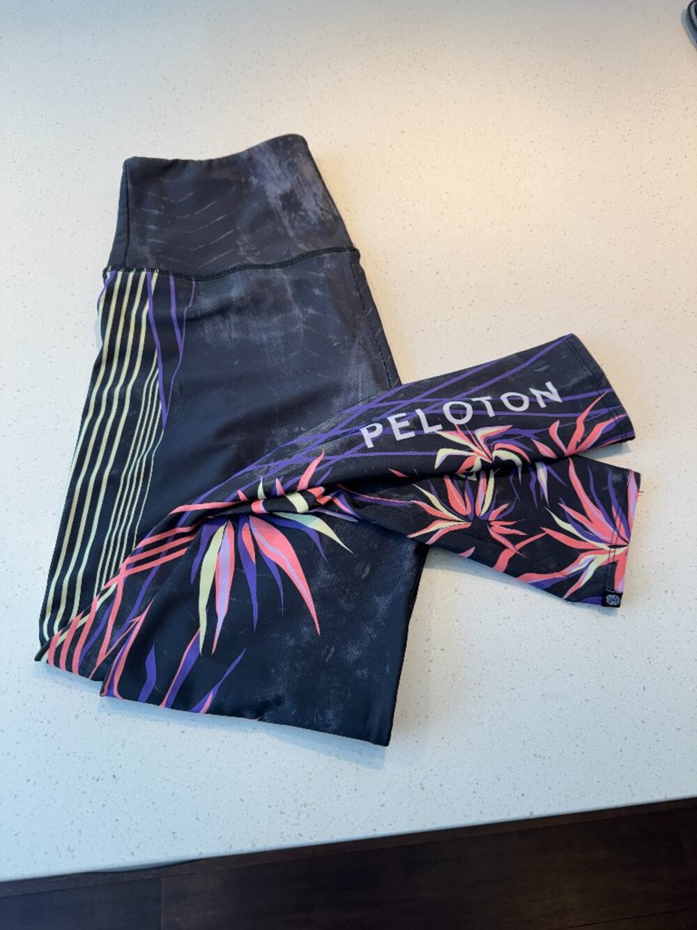 Peloton x Onzie Leggings Size M